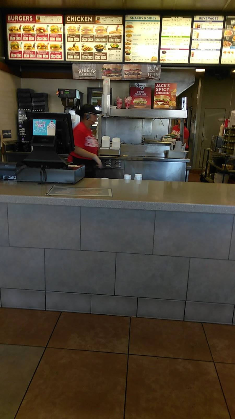 Jack in the Box | restaurant | 3188 Baldwin Park Blvd, Baldwin Park, CA 91706, USA | 6263376098 OR +1 626-337-6098