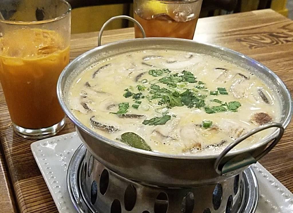 Lemon Thai cuisine | restaurant | 18687 Main St #103, Huntington Beach, CA 92648, USA | 7143751133 OR +1 714-375-1133