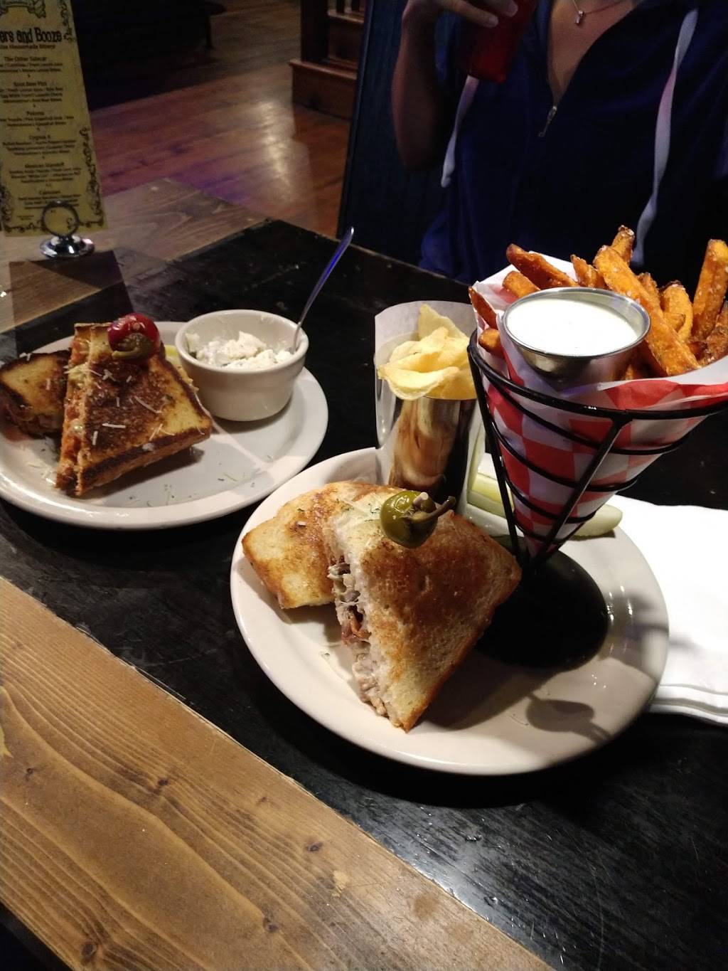 Hammontrees Grilled Cheese | restaurant | 113 W Walnut St, Rogers, AR 72756, USA | 4792025977 OR +1 479-202-5977