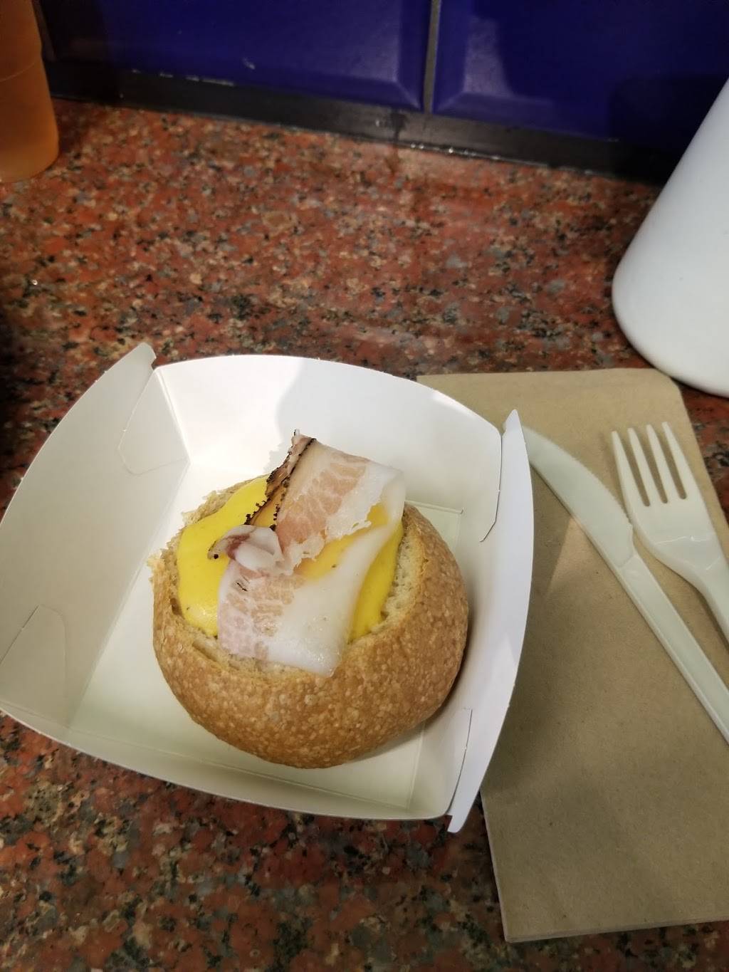 McDonalds | cafe | 1900 Chemin du Fer-à-Cheval, Sainte-Julie, QC J0L 2S0, Canada | 4509221019 OR +1 450-922-1019