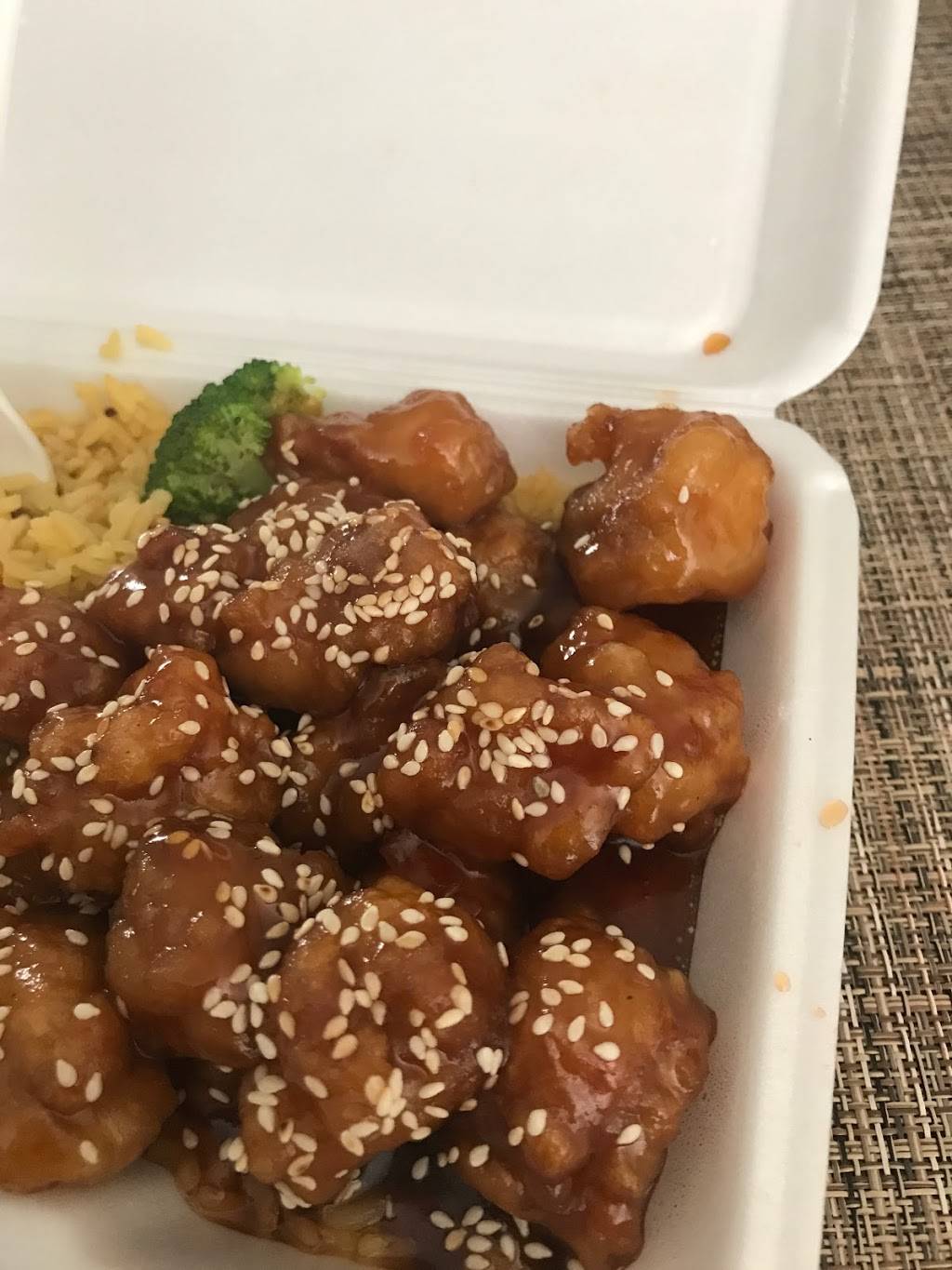 FU SHING | restaurant | 8134 Mt Holly-Huntersville Rd, Charlotte, NC 28216, USA | 7043949882 OR +1 704-394-9882