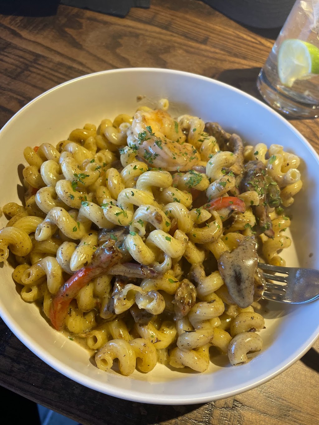 Zekes Kitchen & Bar | restaurant | 4454 S Cobb Dr SE Ste. 101, Smyrna, GA 30080, USA | 6782935176 OR +1 678-293-5176