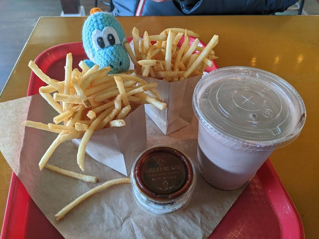 Coastline Burgers West Seattle | restaurant | 4444 California Ave SW, Seattle, WA 98116, USA | 2069466827 OR +1 206-946-6827