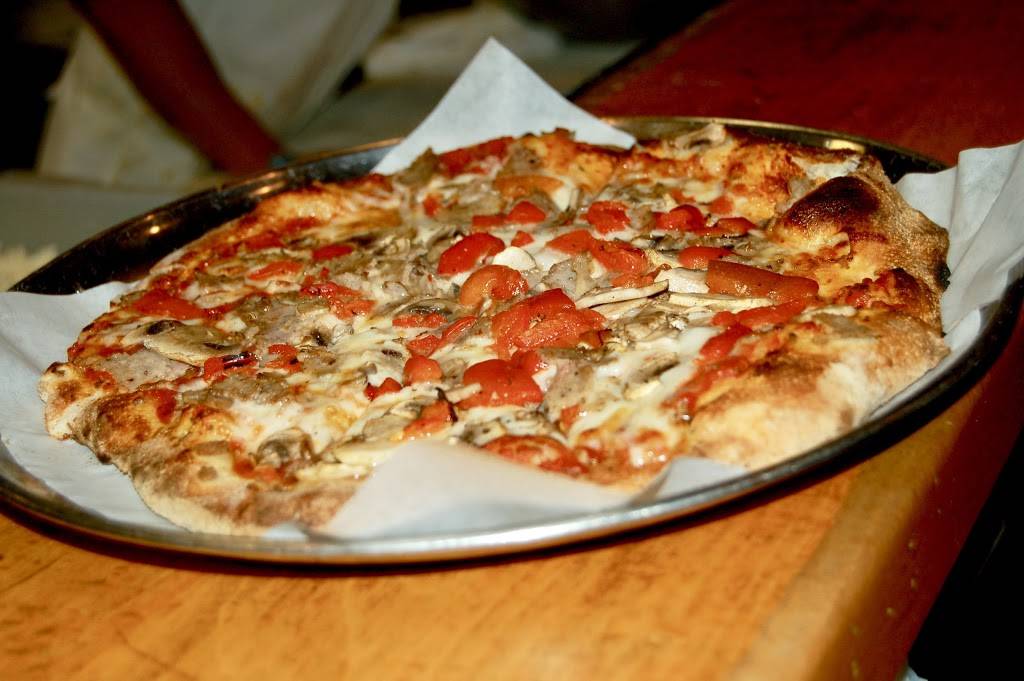 Faccia Luna | restaurant | 823 S Washington St, Alexandria, VA 22314, USA | 7038385998 OR +1 703-838-5998