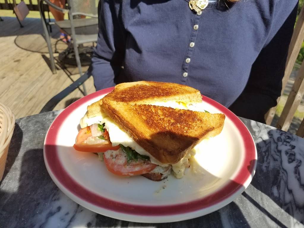 The Cupboard Café | meal takeaway | 137 Huddle Rd, New Harbor, ME 04554, USA | 2076773911 OR +1 207-677-3911