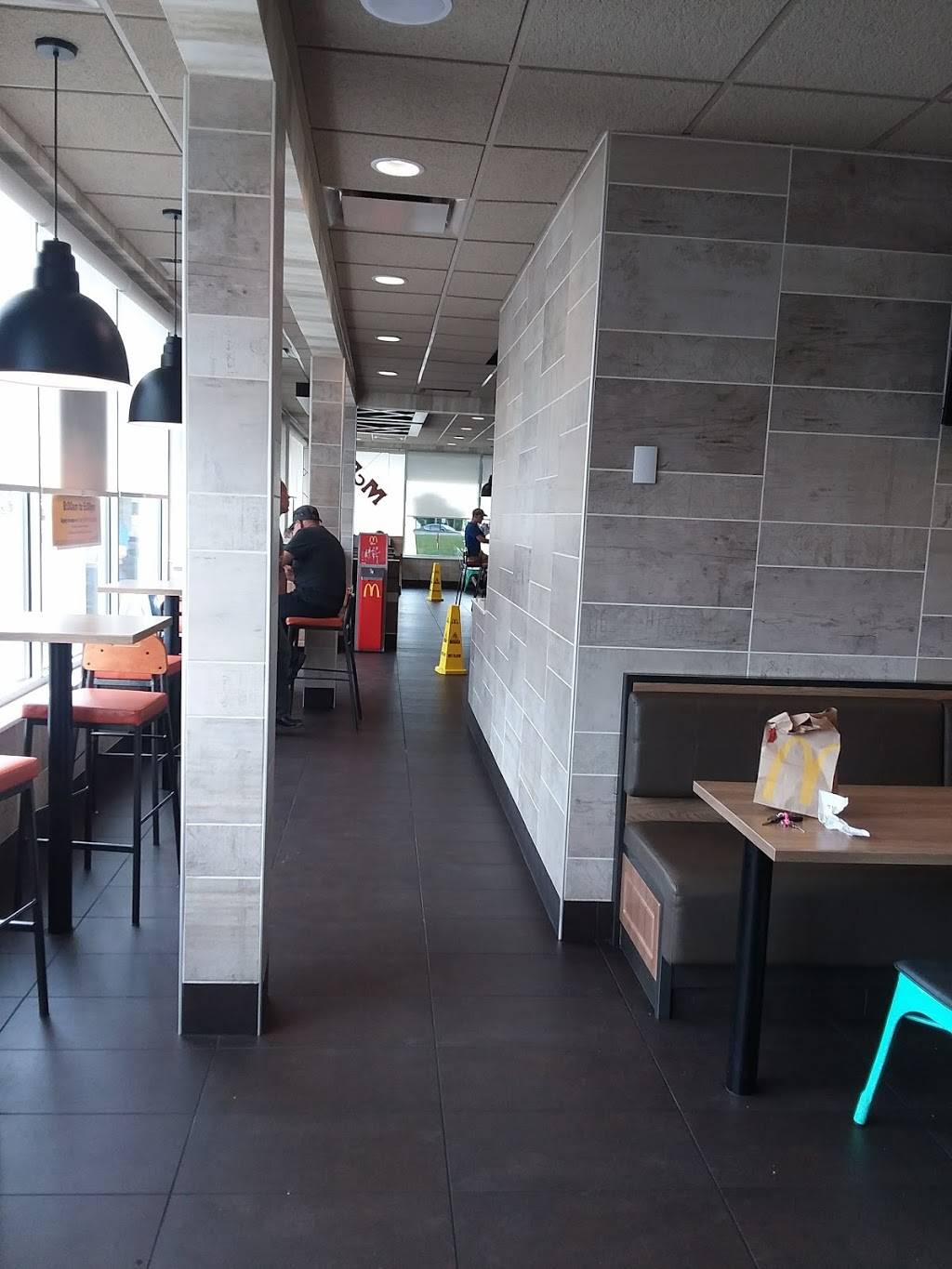 McDonalds | cafe | 529 Jonesborough Rd, Erwin, TN 37650, USA | 4237435821 OR +1 423-743-5821