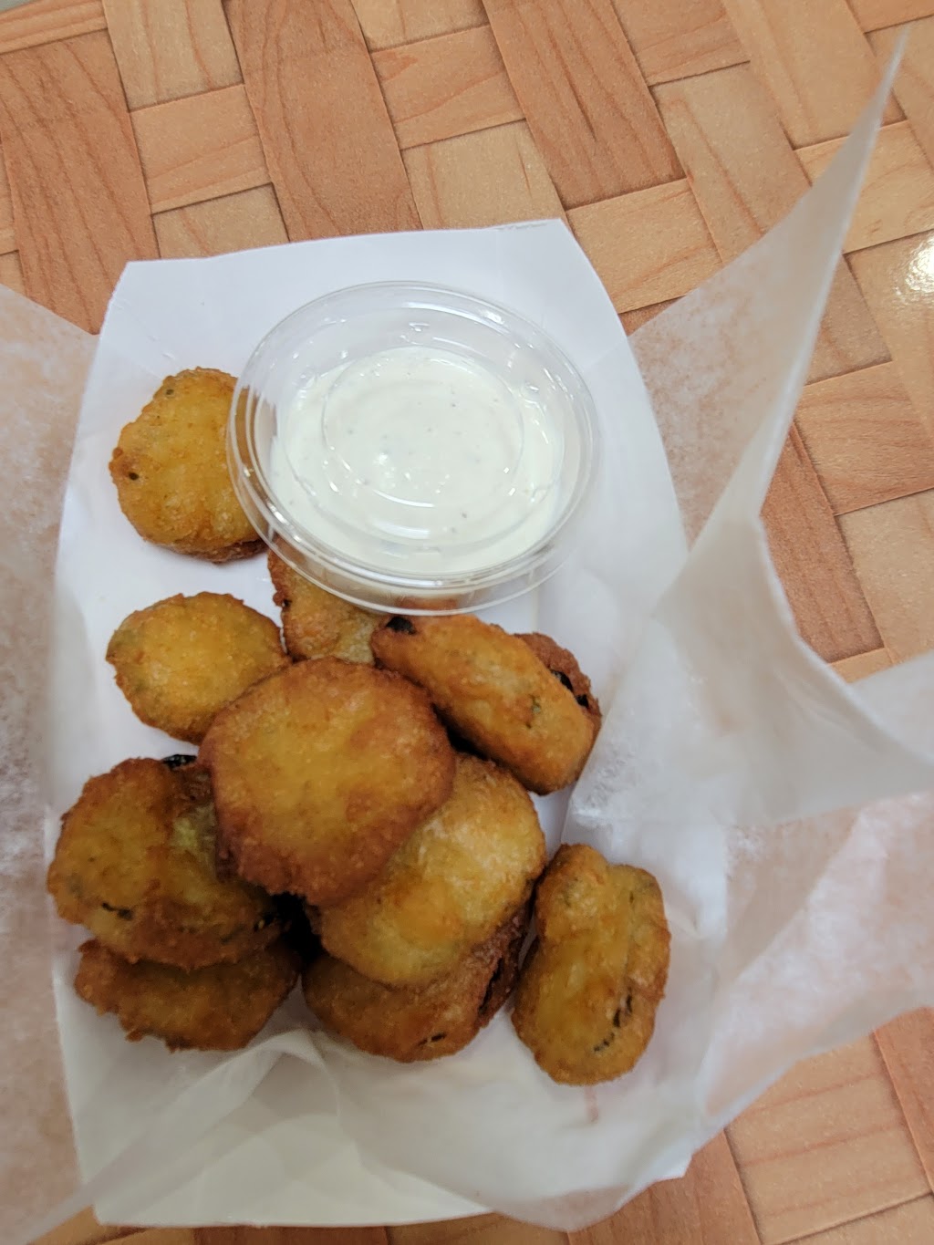 Snack Shack | restaurant | 1665 State Hill Rd Food Court #940, 1665 State Hill Rd, Wyomissing, PA 19610, USA | 6107408682 OR +1 610-740-8682