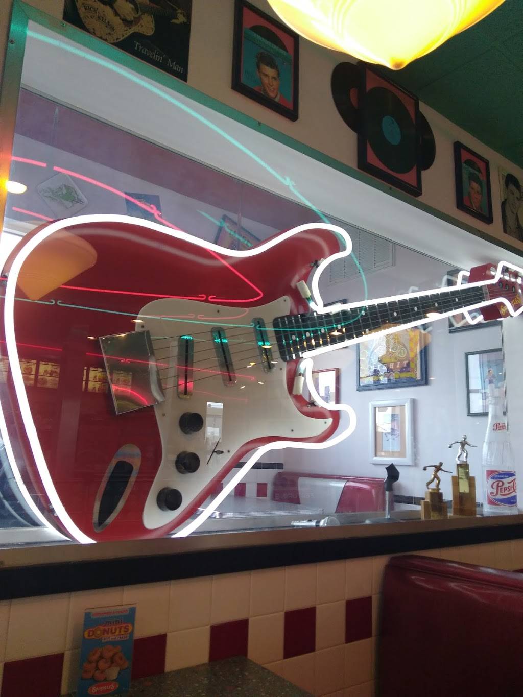 Spangles | restaurant | 6411 E Central Ave, Wichita, KS 67206, USA | 3166911700 OR +1 316-691-1700