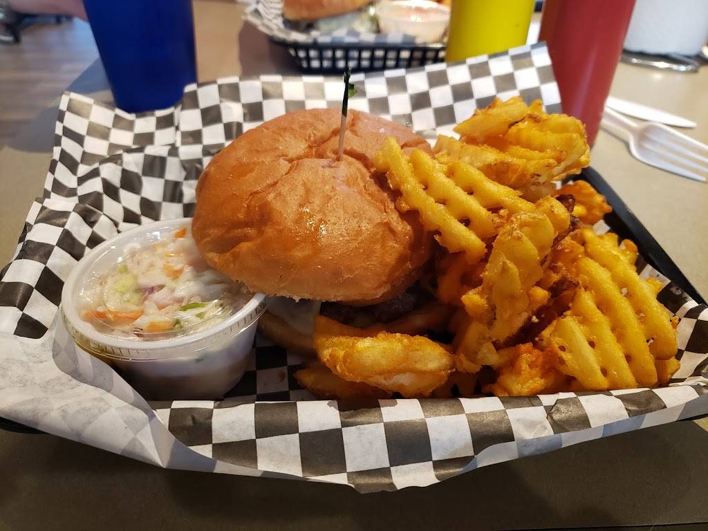 City Burger | restaurant | 28925 Van Dyke Ave, Warren, MI 48092, USA | 5868061400 OR +1 586-806-1400