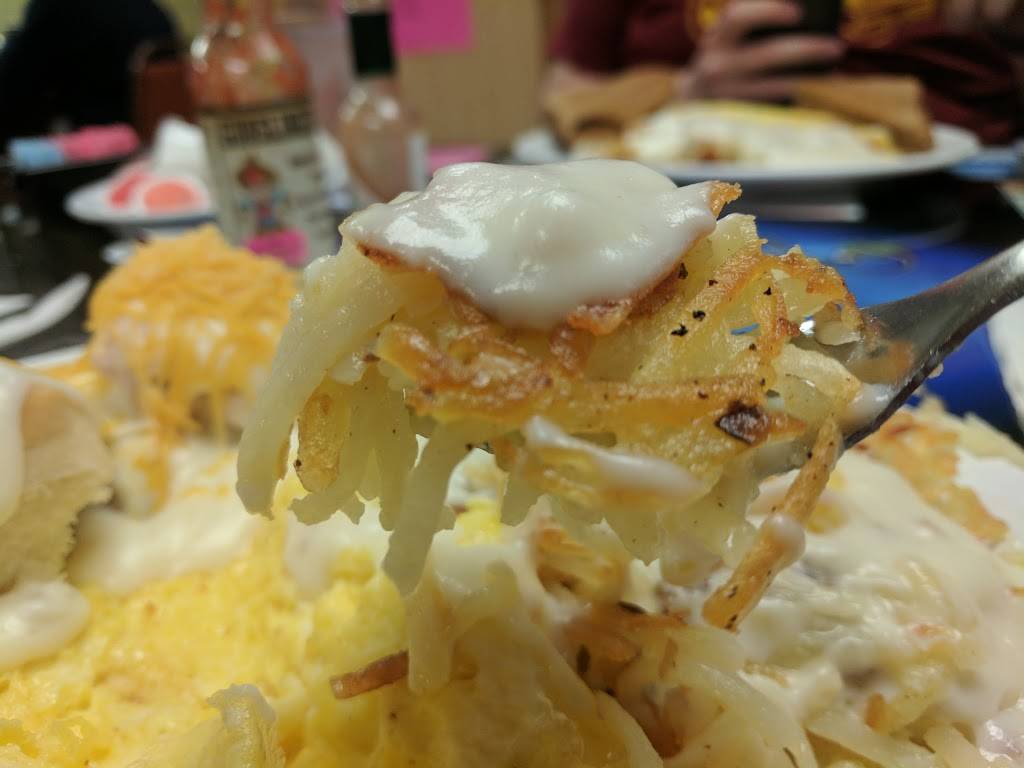 Bettys Cafe | restaurant | 6307 King Hill Ave, St Joseph, MO 64504, USA | 8162389847 OR +1 816-238-9847