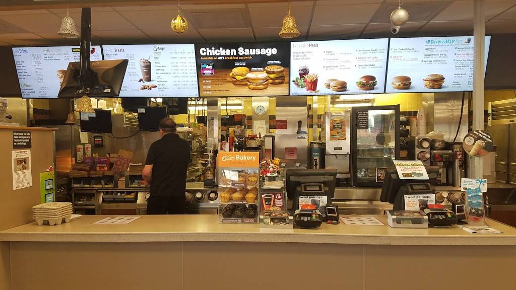 McDonalds | cafe | 808 Main St, Millis, MA 02054, USA | 5083764031 OR +1 508-376-4031