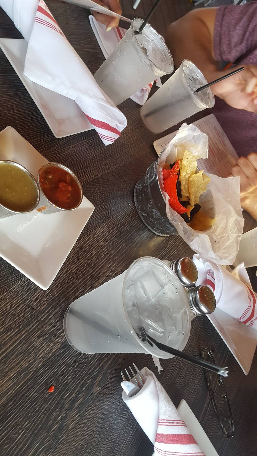 Mango Bay | restaurant | Tobay Beach Marina, 1 Ocean Pkwy, Massapequa, NY 11758, USA | 5167850310 OR +1 516-785-0310