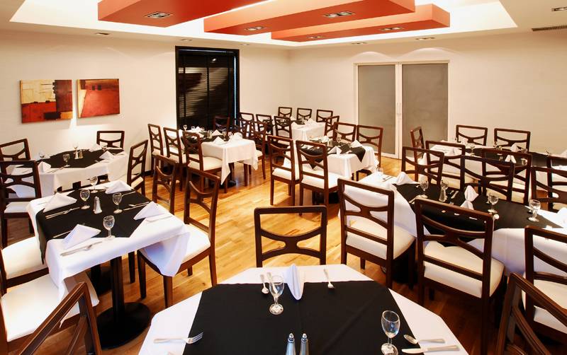 Hotel Real del Rio , Restaurant La Miel | restaurant | Hotel Real del Río, José María Velazco No. 1409, Zona Urbana Rio Tijuana, 22320 Tijuana, B.C., Mexico | 016646343100 OR +52 664 634 3100