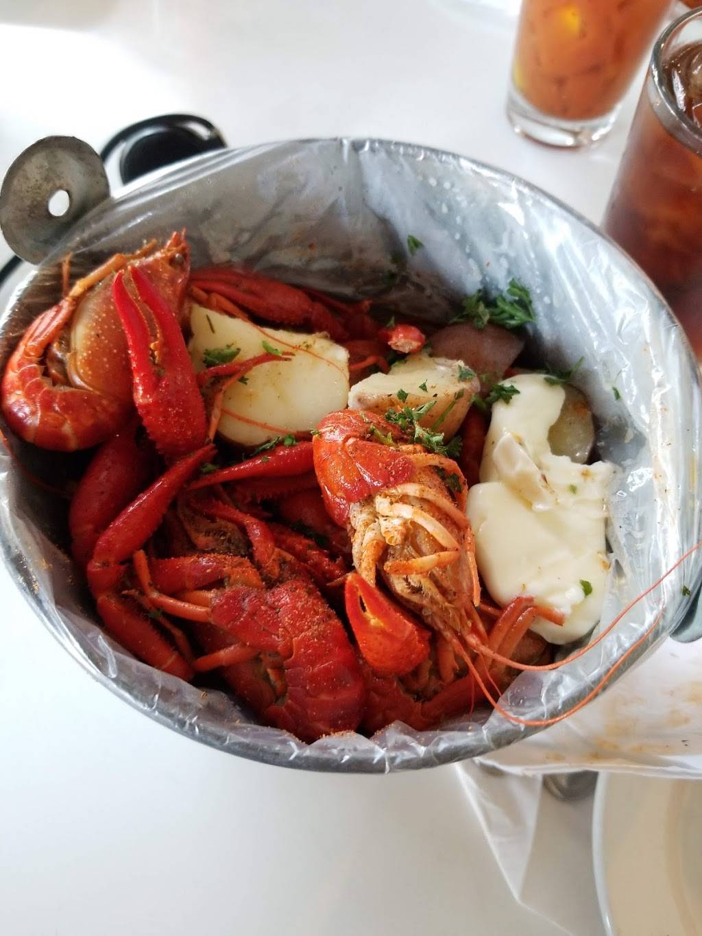 Crawdads on the River | restaurant | 1375 Garden Hwy, Sacramento, CA 95831, USA | 9169292268 OR +1 916-929-2268