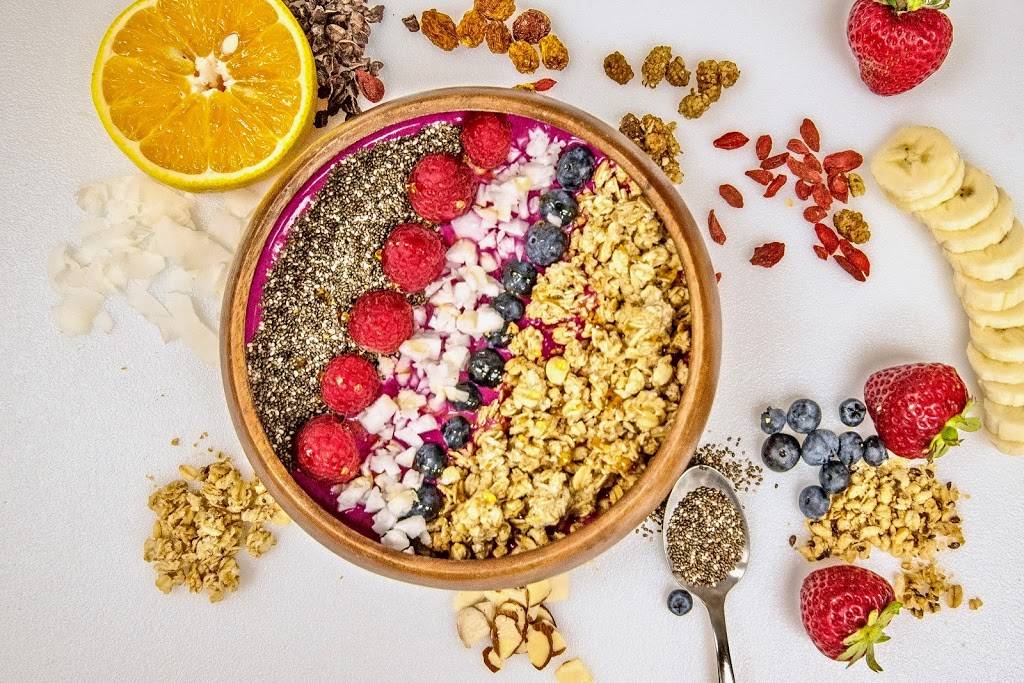 JuiceWell Memorial at Hedwig Village | restaurant | 9317 Katy Fwy Suite B, Houston, TX 77024, USA | 7134634709 OR +1 713-463-4709