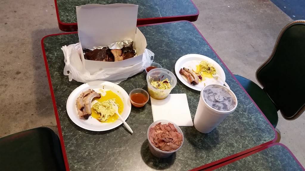 Ricks NC BBQ | restaurant | 5482 Southern Maryland Blvd, Lothian, MD 20711, USA | 4107410227 OR +1 410-741-0227