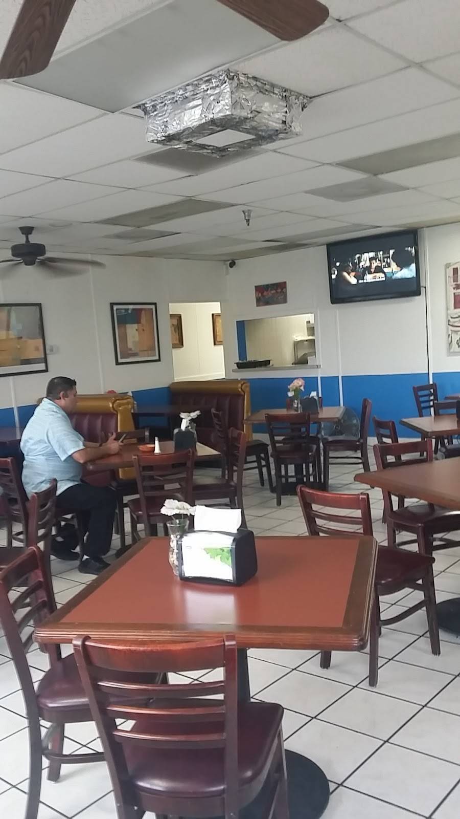 EL GUANAQUITO PUPUSERIA & MEXICAN FOOD | restaurant | A-, 68525 Ramon Rd #104, Cathedral City, CA 92234, USA | 7606563102 OR +1 760-656-3102