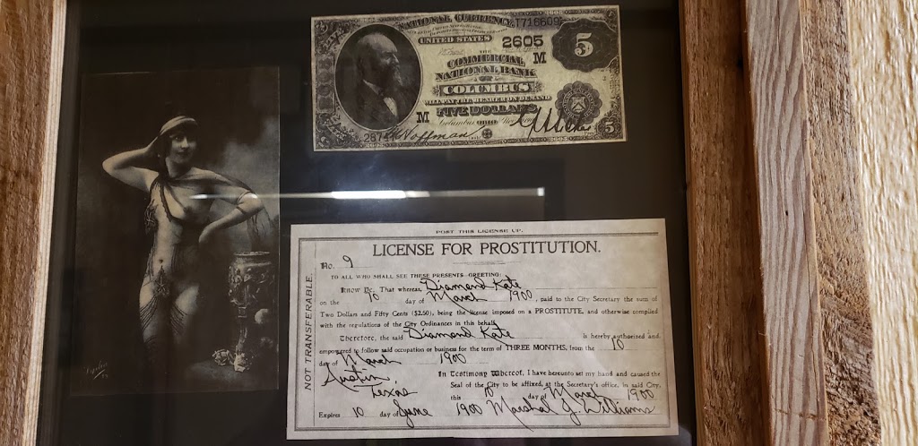 Running M Bar & Grill | restaurant | 520 St Paul St, Gonzales, TX 78629, USA | 8306723647 OR +1 830-672-3647