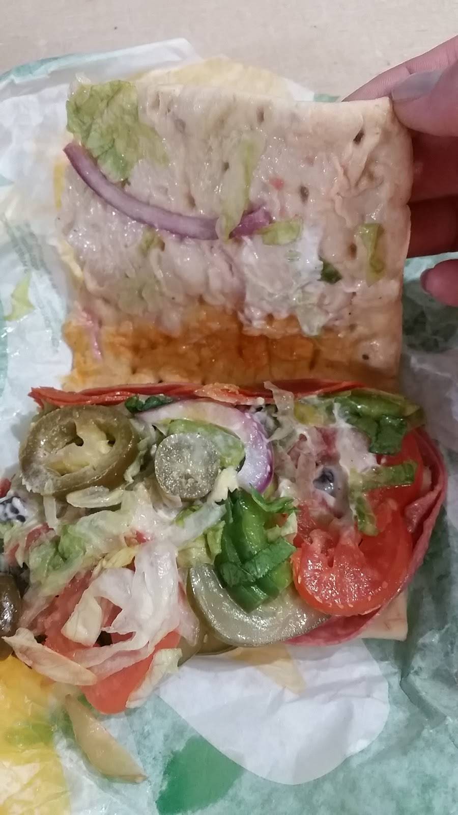 Subway | restaurant | 1896 Front St, Toledo, OH 43605, USA | 4192140832 OR +1 419-214-0832