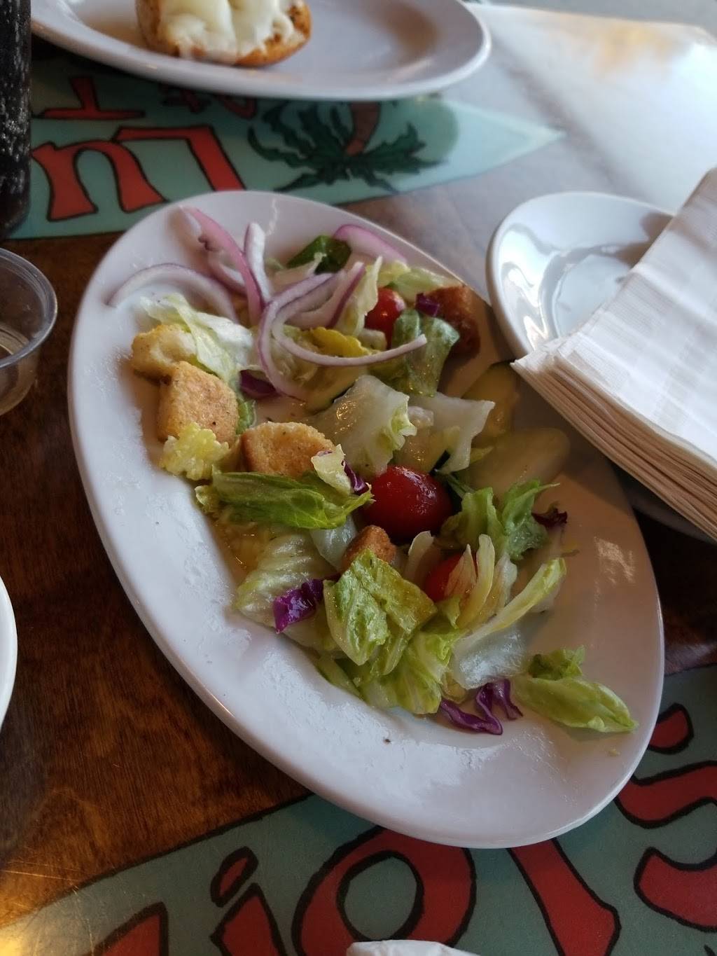 Luigis At The Beach | restaurant | 3210 Mission Blvd, San Diego, CA 92109, USA | 8584882818 OR +1 858-488-2818