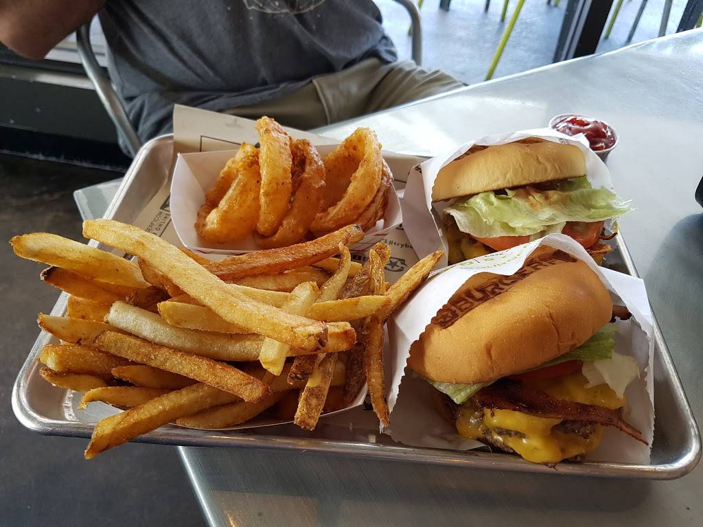 BurgerFi | restaurant | 1465 SE 17th St, Fort Lauderdale, FL 33316, USA | 9543063096 OR +1 954-306-3096