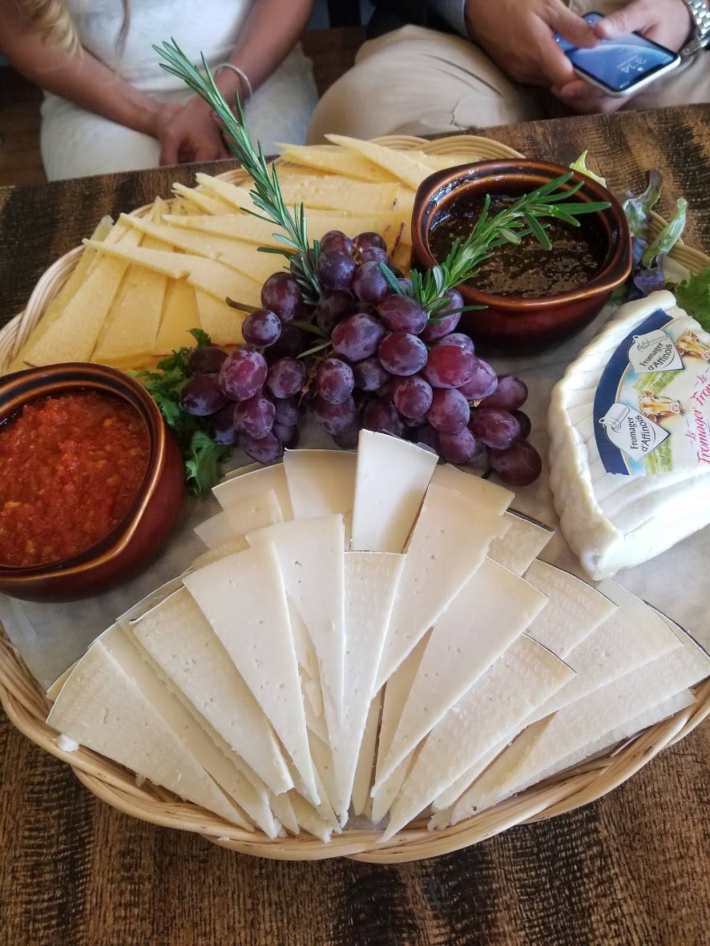 The Cheese Course | restaurant | 801 S University Dr, Plantation, FL 33324, USA | 7542008387 OR +1 754-200-8387