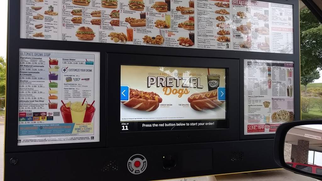 Sonic Drive-In | restaurant | 1090 S Randall Rd, Algonquin, IL 60102, USA | 8474586220 OR +1 847-458-6220