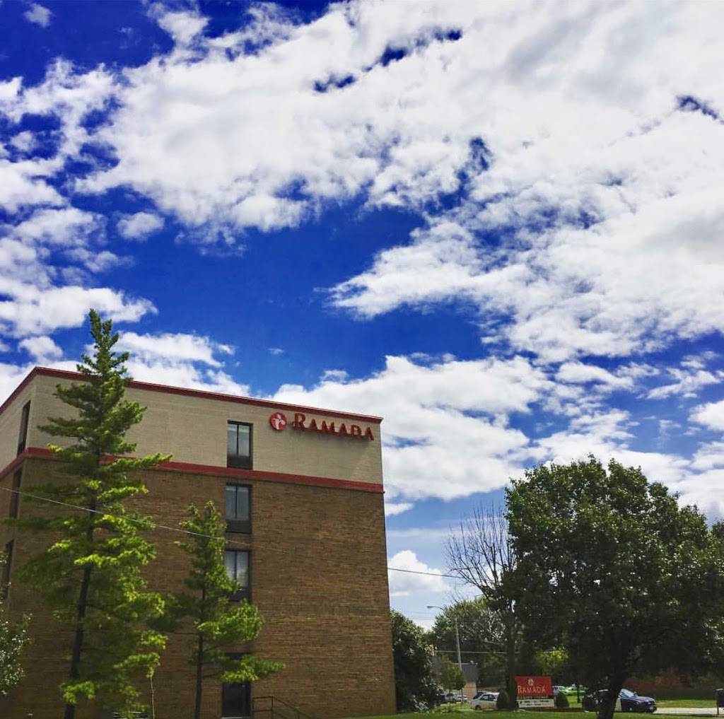 Kickoff Lounge | night club | 300 Xenia Towne Square, Xenia, OH 45385, USA | 9373729921 OR +1 937-372-9921