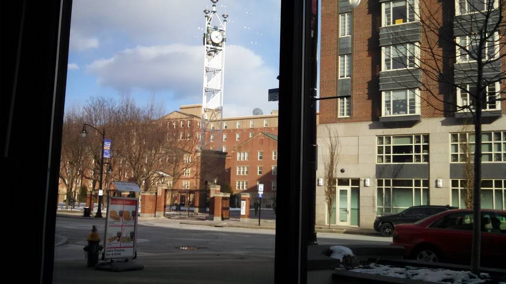 Sakis Pizzeria | restaurant | 199 Weybosset St, Providence, RI 02903, USA | 4012772547 OR +1 401-277-2547