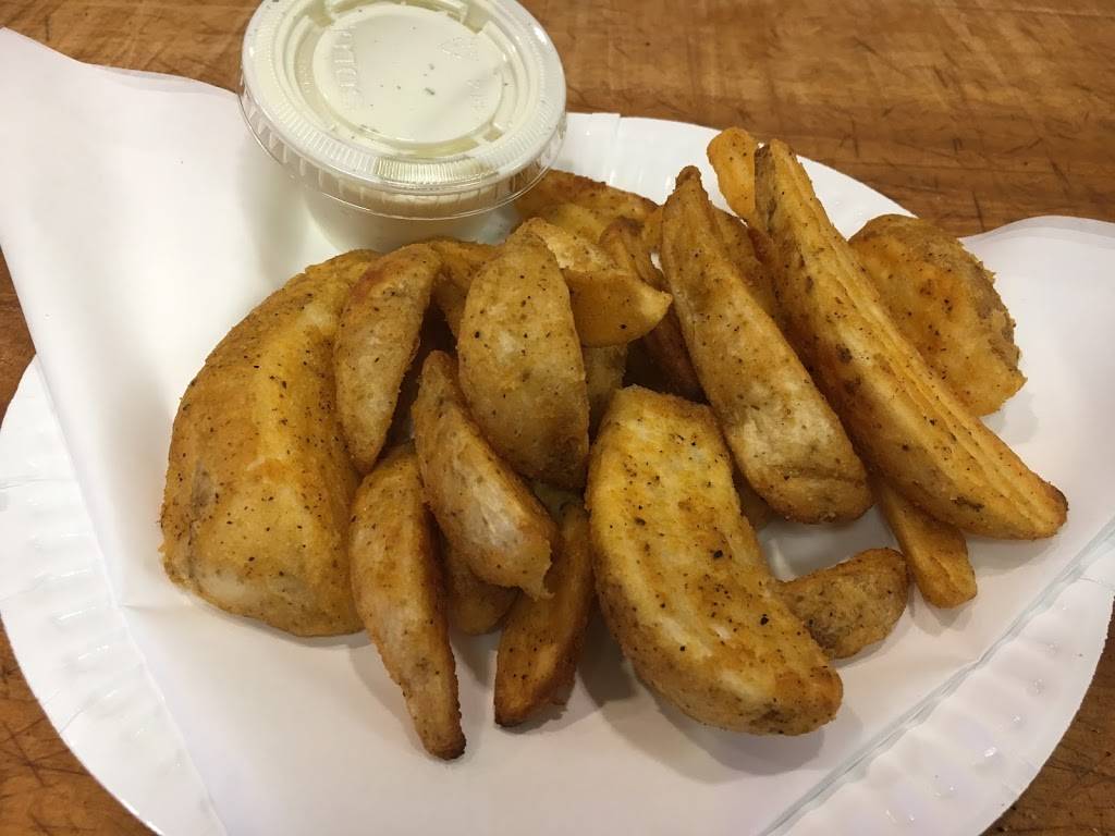 Me-n-Eds Pizzeria | restaurant | 1343 North Ave, Sanger, CA 93657, USA | 5598758549 OR +1 559-875-8549