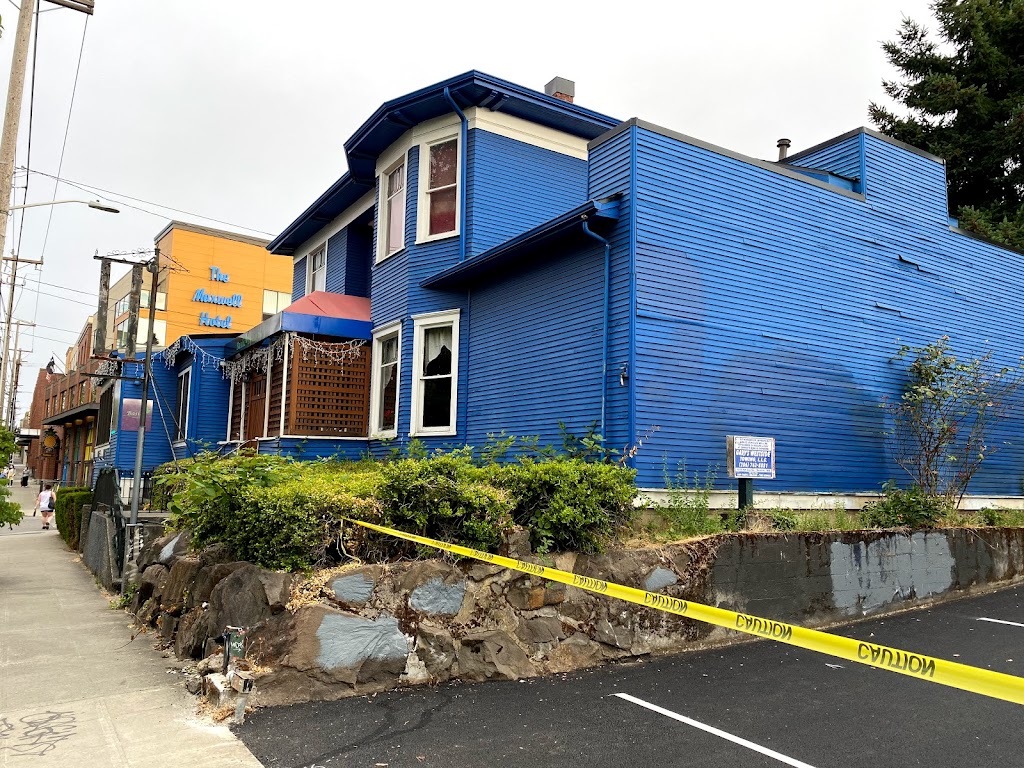 Basilic Essentially Thai | restaurant | 352 Roy St, Seattle, WA 98109, USA | 2064574675 OR +1 206-457-4675