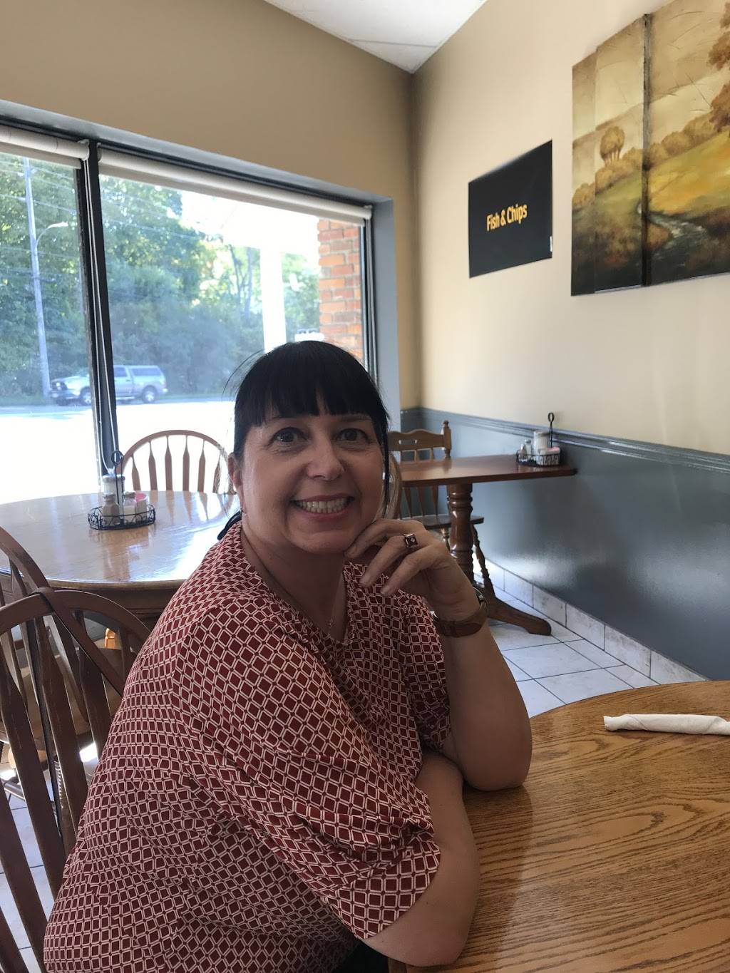 Nicholls Oval Restaurant | restaurant | 116 Parkhill Rd E, Peterborough, ON K9H 1R1, Canada | 7057490001 OR +1 705-749-0001