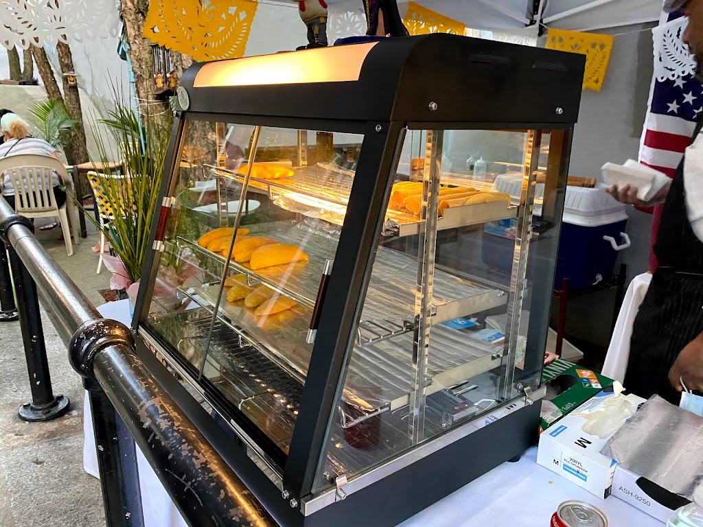 El Patio 3089 | restaurant | 3089 Heath Ave, Bronx, NY 10463, USA | 7186446236 OR +1 718-644-6236