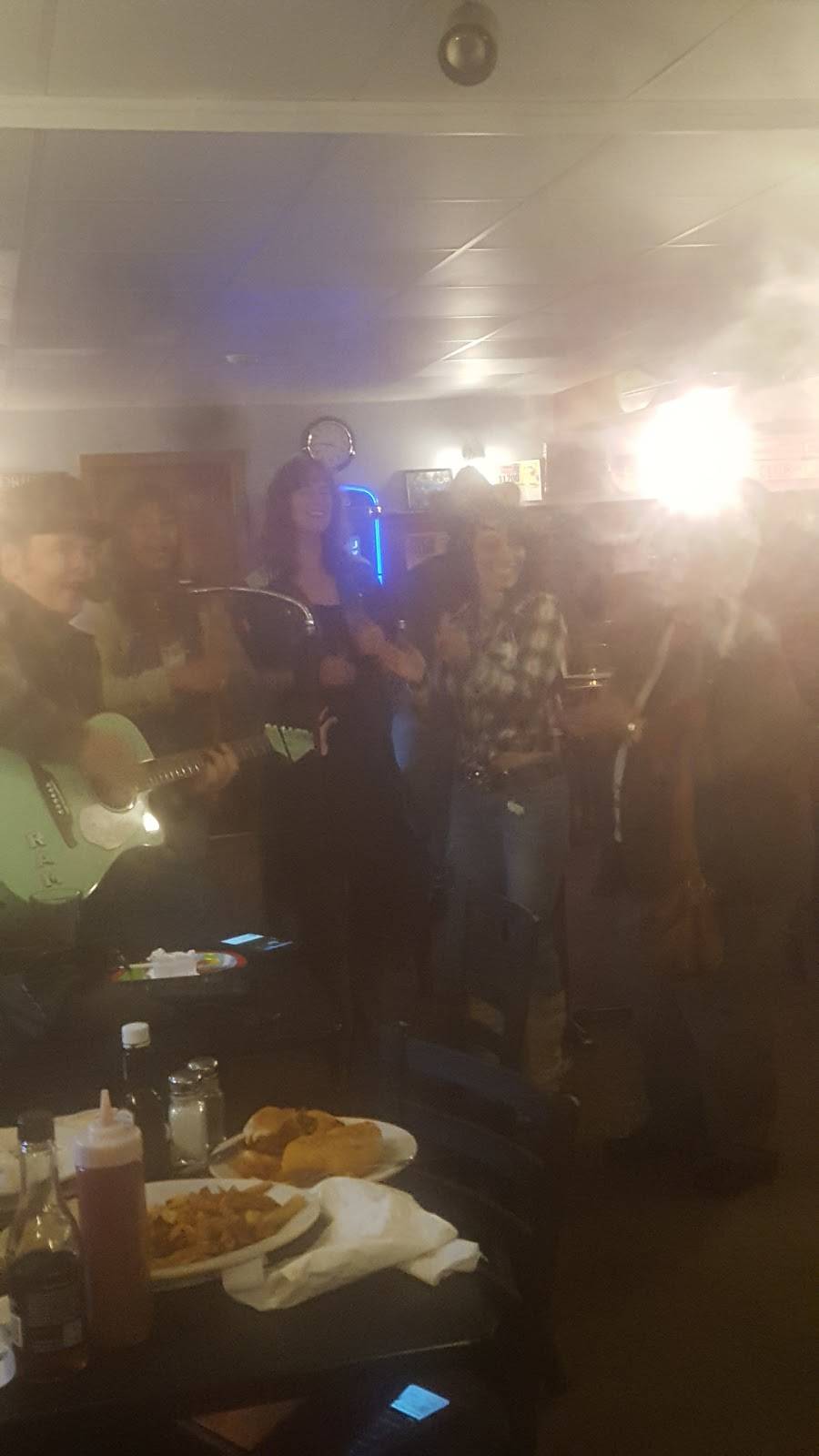 Western Hotel & Pizza | restaurant | 610 Douglas Turnpike, Harrisville, RI 02830, USA | 4015686253 OR +1 401-568-6253