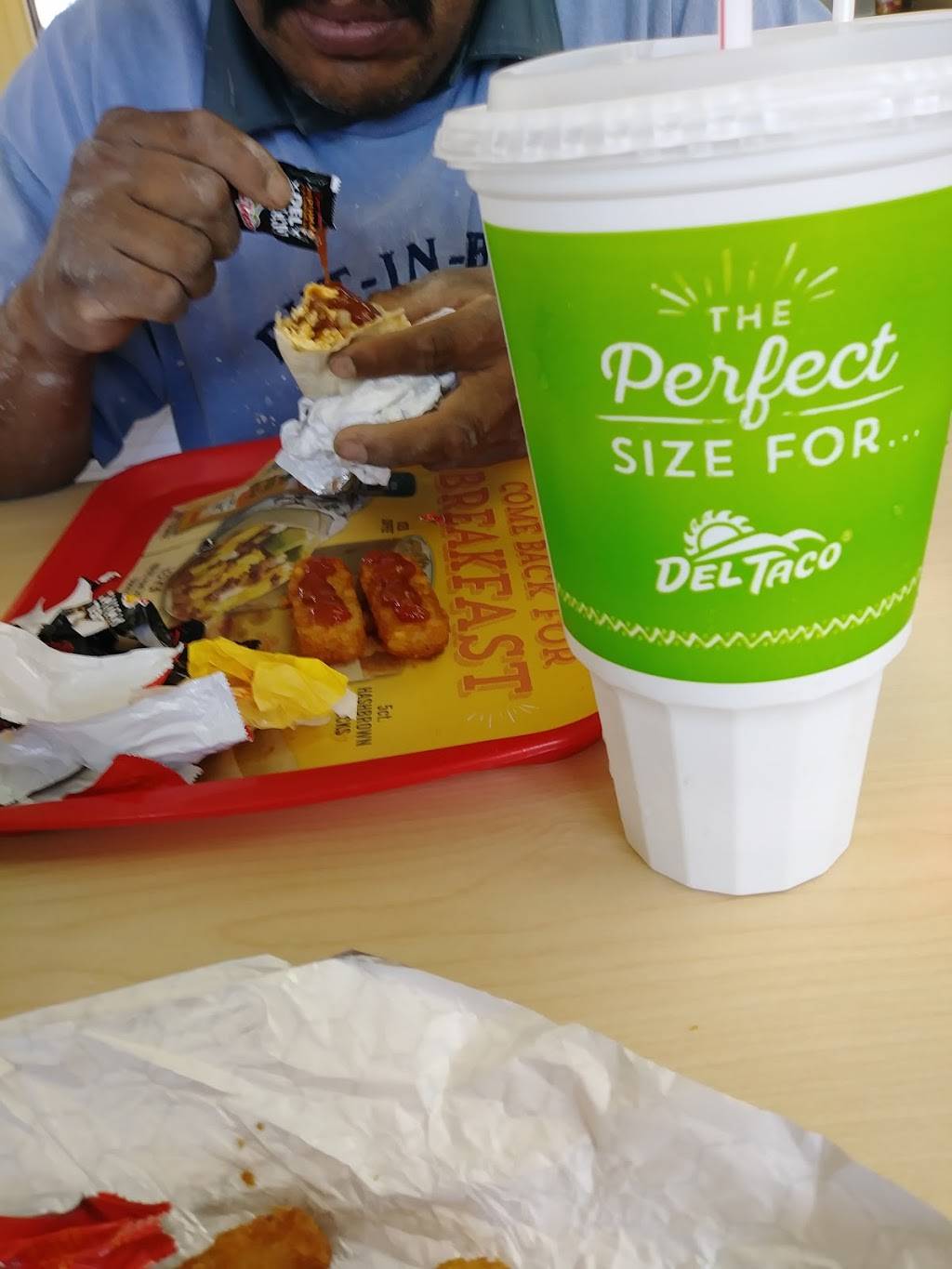 Del Taco | meal takeaway | 4780 Irvine Blvd, Irvine, CA 92620, USA | 7148387975 OR +1 714-838-7975