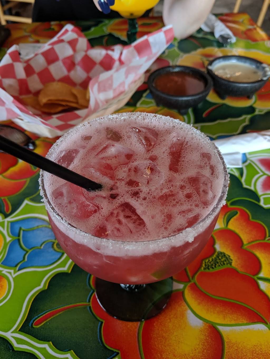 Maximos Cantina | Omaha Mexican Restaurant | restaurant | 2613 N Main St, Elkhorn, NE 68022, USA | 4022894062 OR +1 402-289-4062