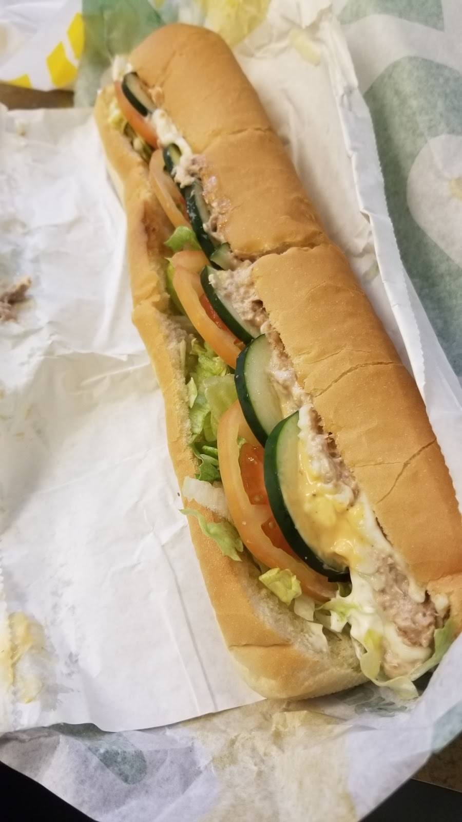 Subway | restaurant | 152 Fairfax Pike, Stephens City, VA 22655, USA | 5408691737 OR +1 540-869-1737