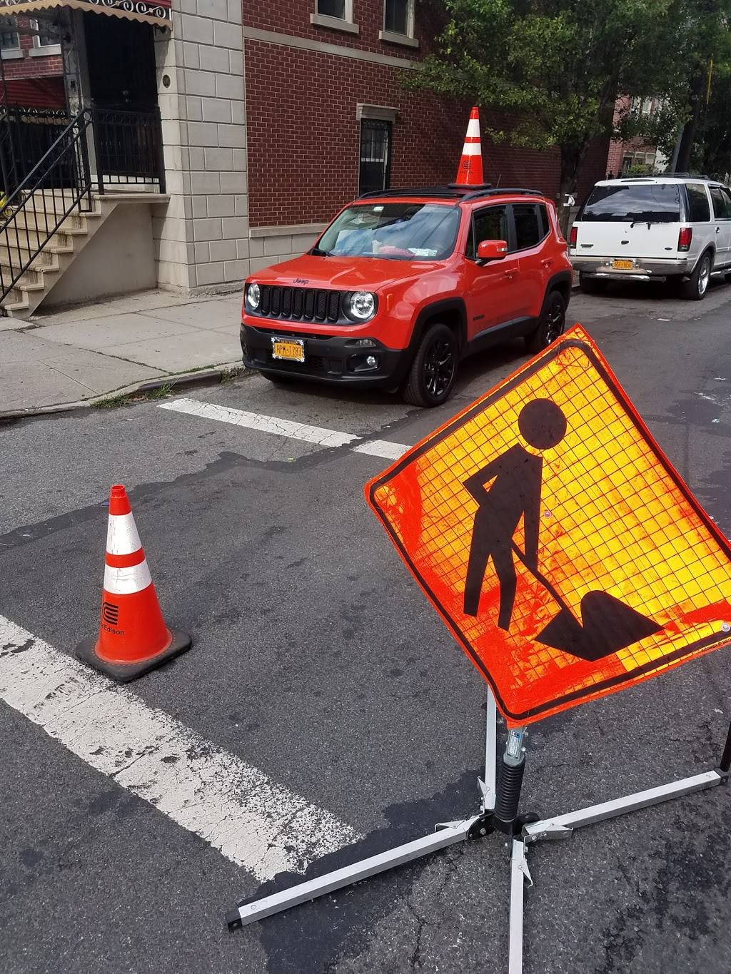 Kristys | restaurant | 796 Courtlandt Ave #1, Bronx, NY 10451, USA | 7184020698 OR +1 718-402-0698