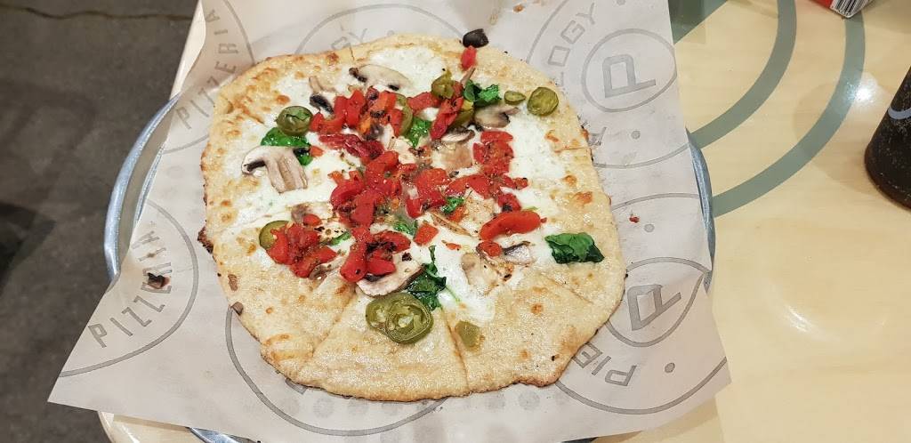 Pieology Pizzeria | restaurant | 6955 Camino Arroyo #30, Gilroy, CA 95020, USA | 4088472400 OR +1 408-847-2400