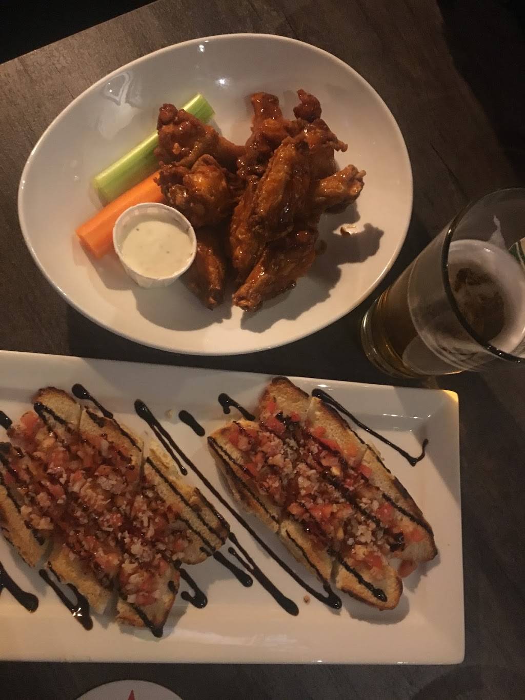 Gabbys | restaurant | 729 Danforth Ave, Toronto, ON M4J 1L2, Canada | 4164058100 OR +1 416-405-8100