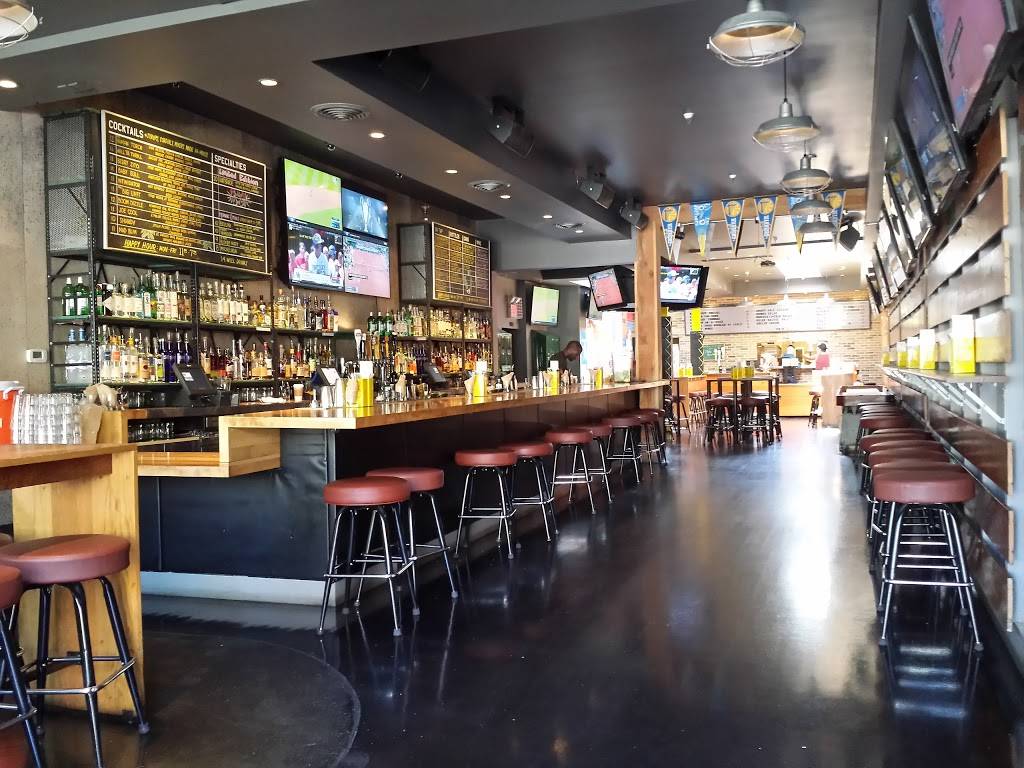 Hi Tops | restaurant | 2247 Market St, San Francisco, CA 94114, USA | 4155512500 OR +1 415-551-2500