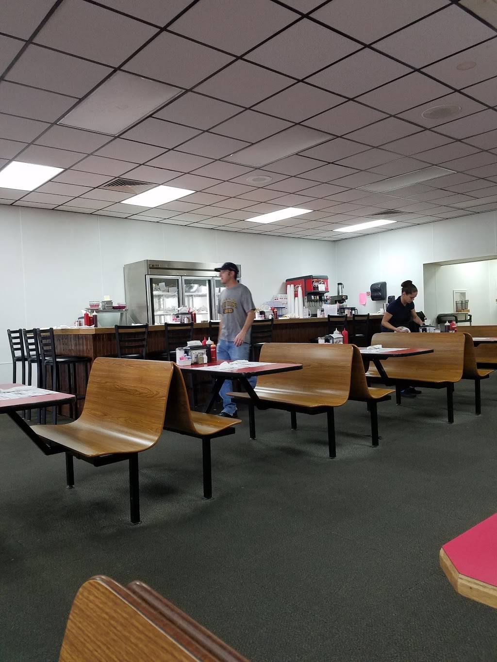 Hometown Diner | restaurant | 3562 Western Branch Blvd, Portsmouth, VA 23707, USA | 7576738900 OR +1 757-673-8900