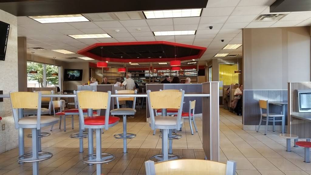 Burger King | restaurant | 810 Highway 51- Bypass West, Dyersburg, TN 38024, USA | 7312879666 OR +1 731-287-9666