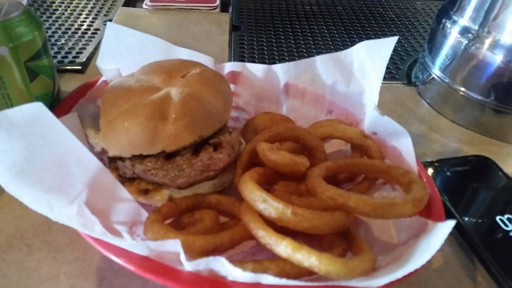 Lake Park Pub | restaurant | 8904 Lake Park Rd, Menasha, WI 54952, USA | 9207391901 OR +1 920-739-1901