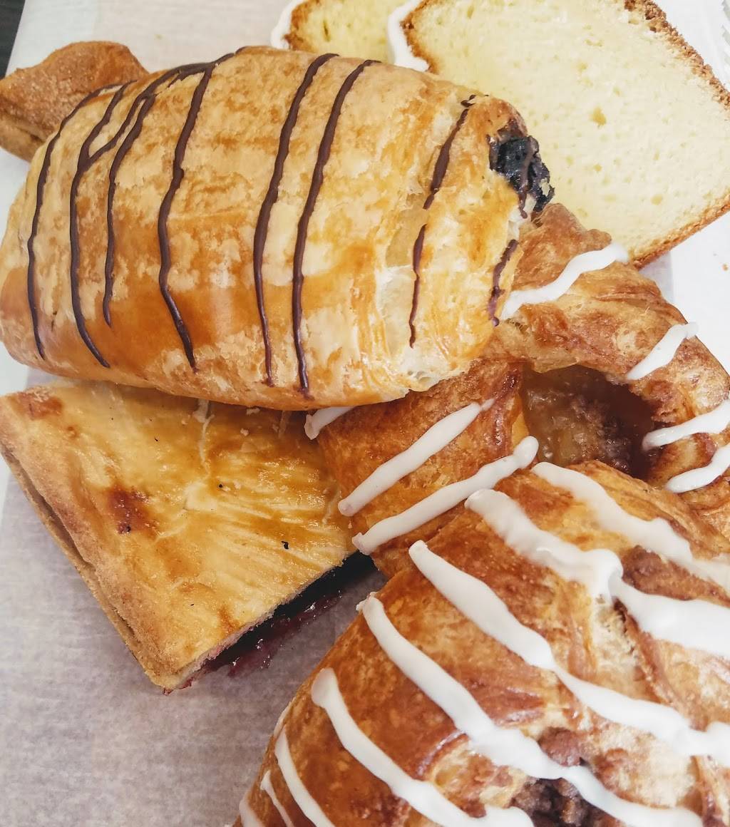 Village Cafe & Pizza | cafe | 3 Bassett Road, Berlin, MA 01503, USA | 9784150291 OR +1 978-415-0291