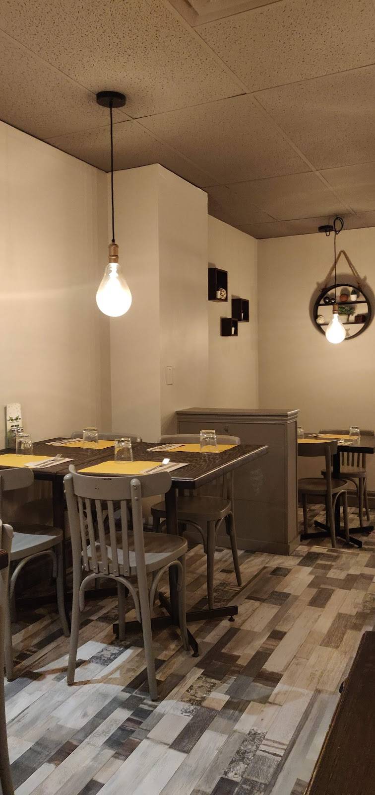 LE SAINT-H | restaurant | 3500 Chemin des Quatre-Bourgeois Suite 40, Québec, QC G1W 2L2, Canada | 4183802432 OR +1 418-380-2432