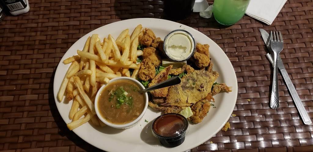 Hurricane Hole | restaurant | 1851 LA-1, Grand Isle, LA 70358, USA | 9857873663 OR +1 985-787-3663