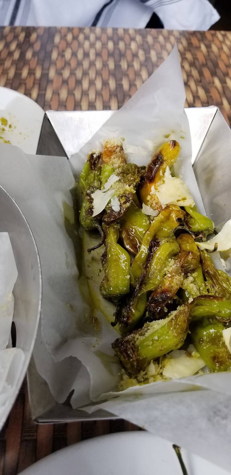 Bistro On Main | restaurant | 1313 W Main St, Kent, OH 44240, USA | 3306739900 OR +1 330-673-9900