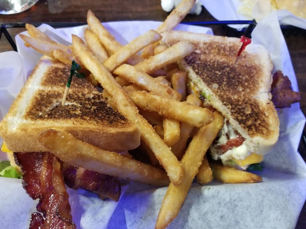 Muddy Jakes Sports Grill & Pub | restaurant | 229 Main St, Sulphur Springs, TX 75482, USA | 9038856833 OR +1 903-885-6833