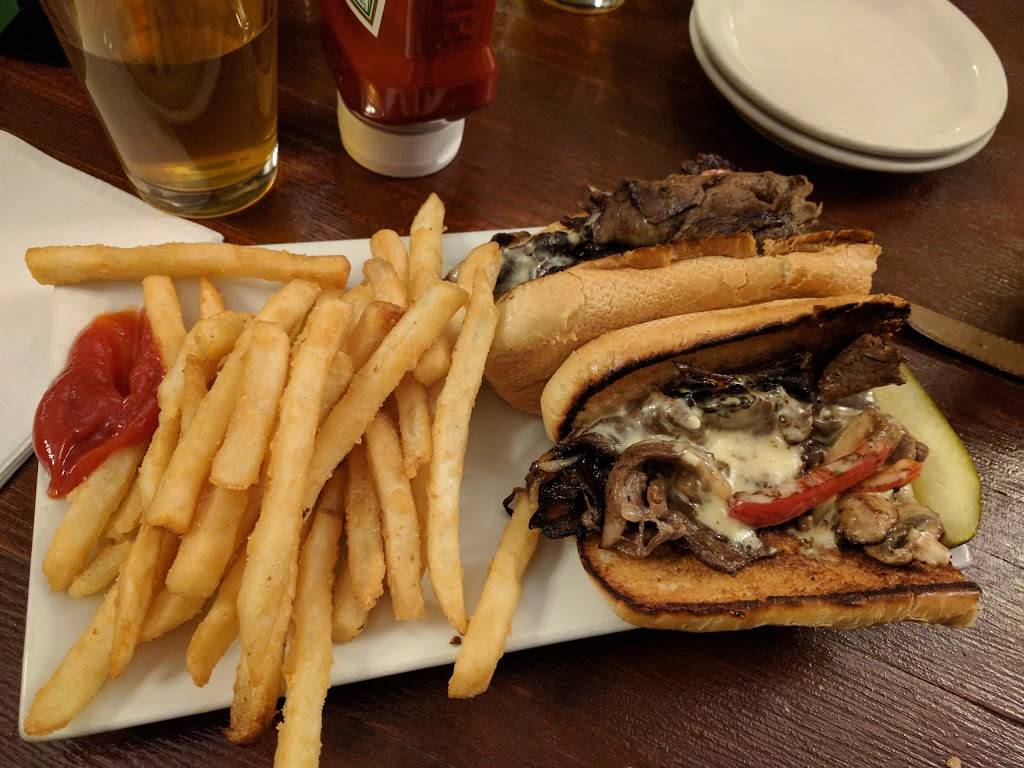 Greene Growlers | restaurant | 227 E Diamond Ave, Gaithersburg, MD 20877, USA | 2402616196 OR +1 240-261-6196